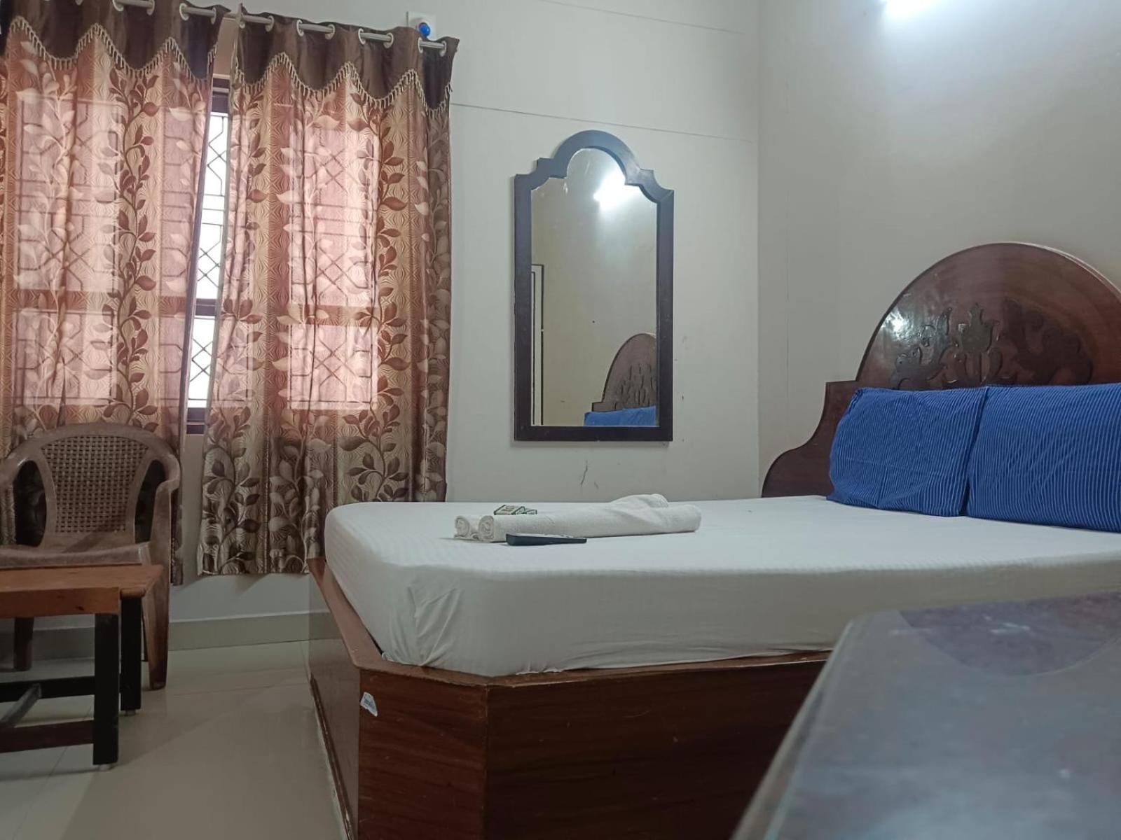 Sree Balaji Hotel - Lodge Kanyakumari Luaran gambar