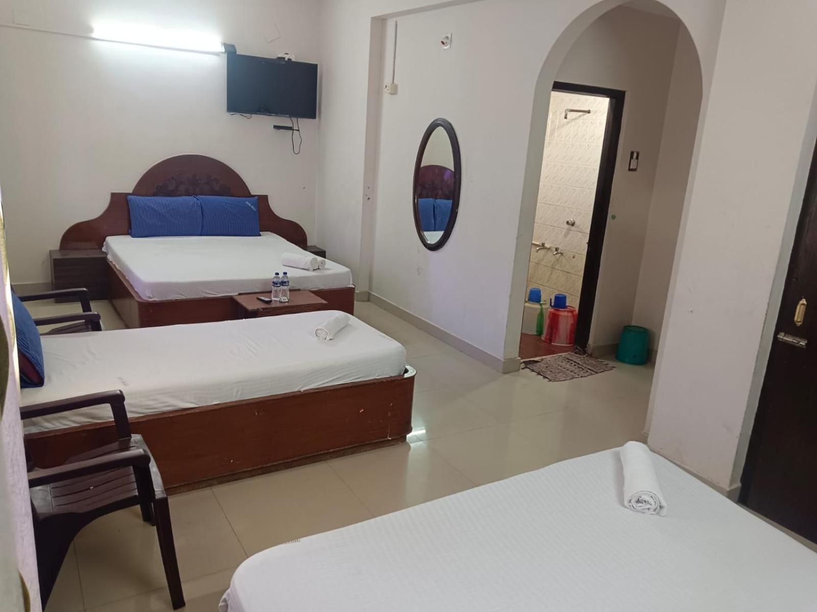 Sree Balaji Hotel - Lodge Kanyakumari Luaran gambar